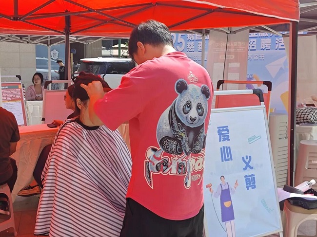 “家門口”的一站式服務！瑞方人力助力打造火車南站街道錦官新城社區特色就業IP 第6張