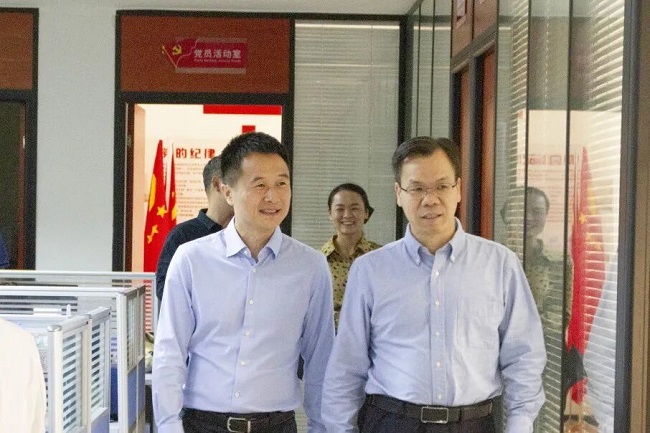 湖南省委統戰部副部長、省工商聯黨組書記胡建新一行蒞臨瑞方人力考察指導 第1張